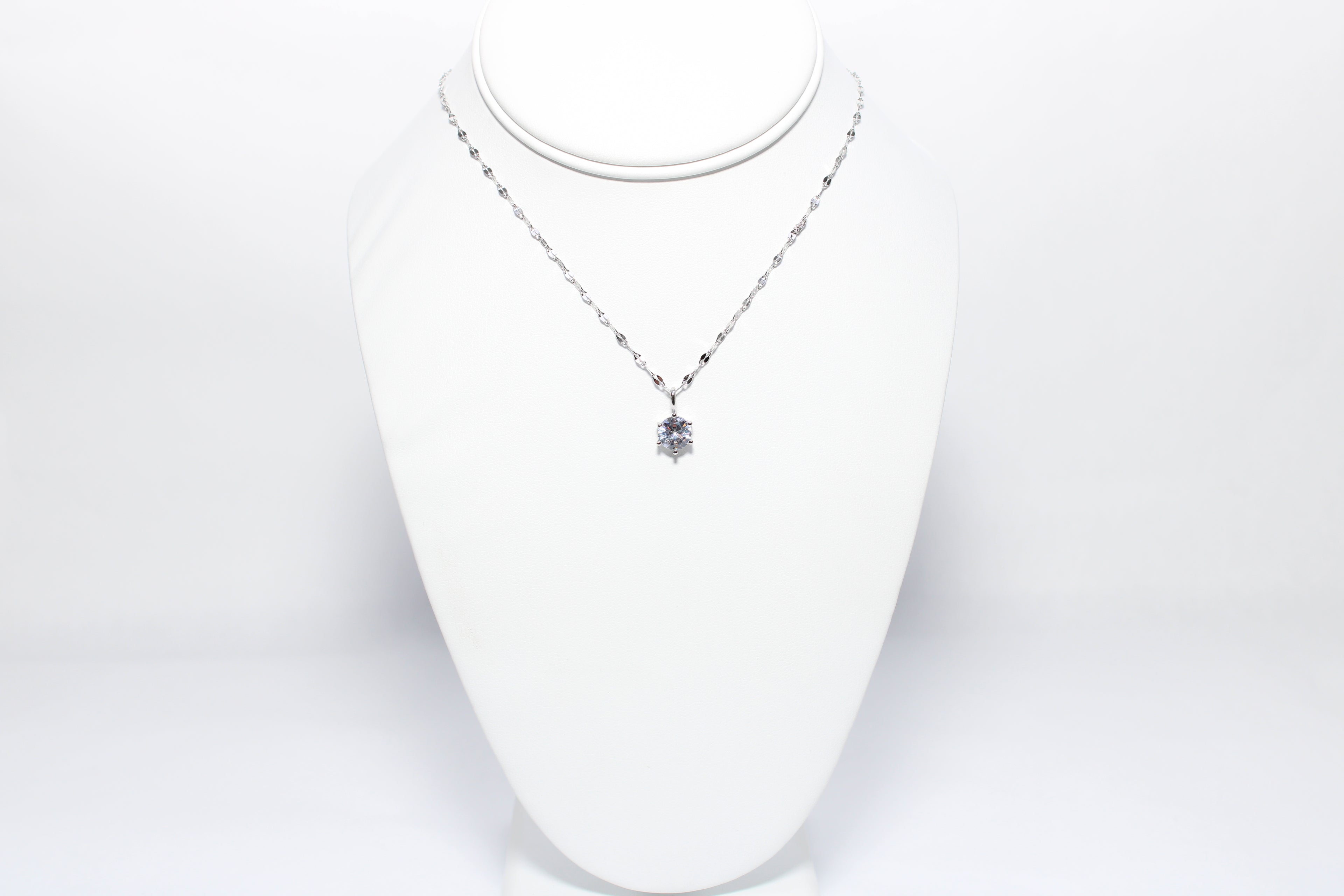 Eternal Beam | 18K Gold-Filled Solitaire Necklace | Stainless Steel
