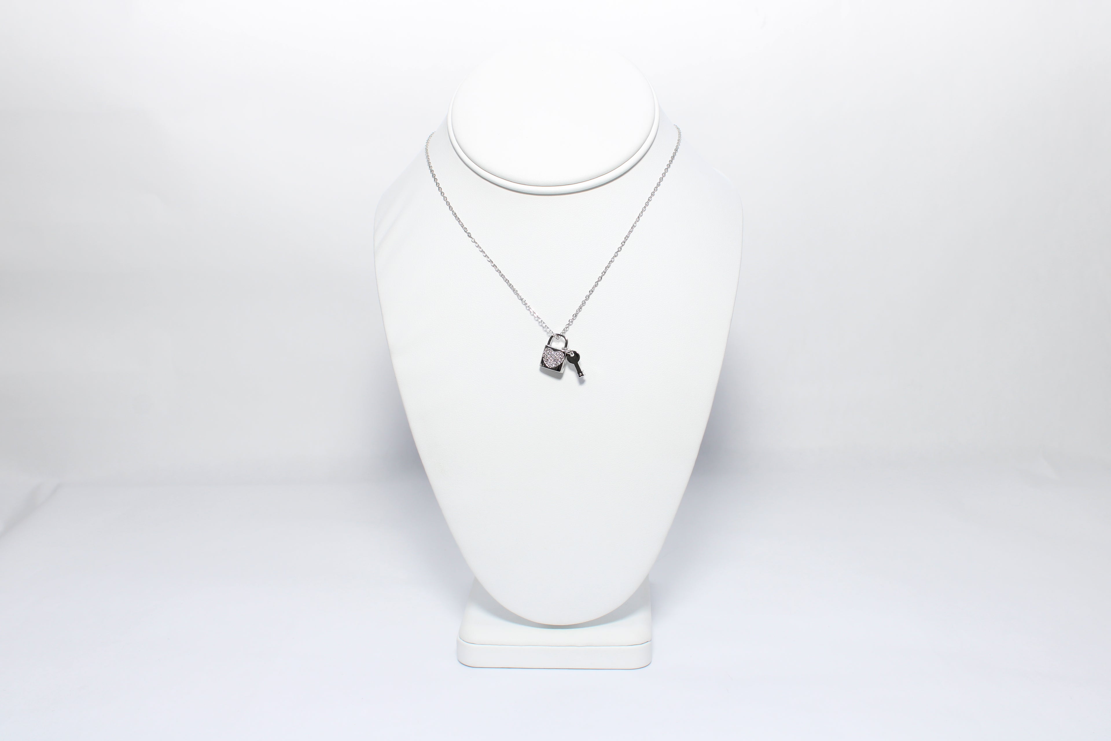 Aurora Grace | 18K Gold-Filled Lock and Key Pendant | Stainless Steel