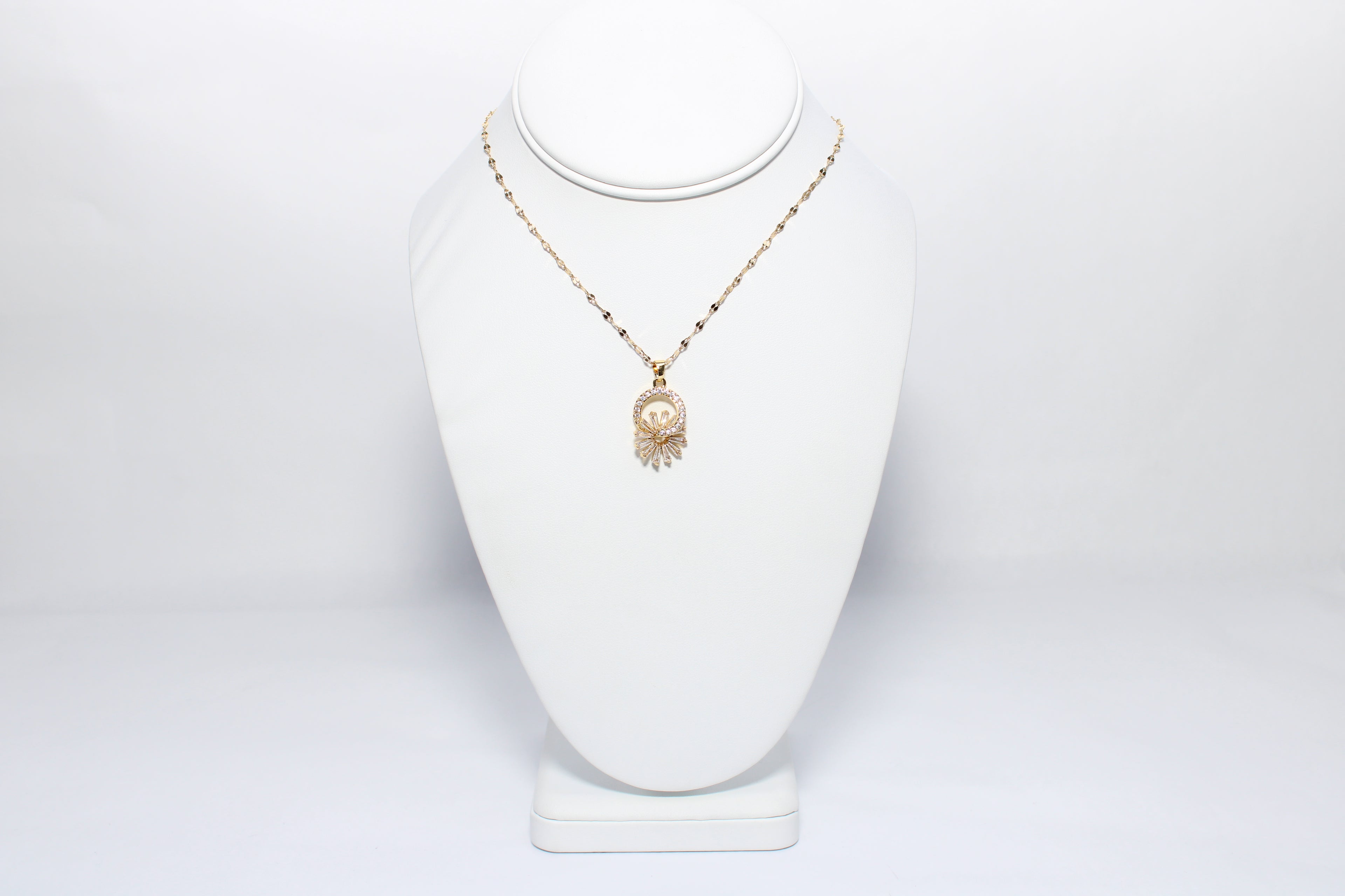 Infinity Flame | 18K Gold-Filled Radiant Sunburst Necklace | Stainless Steel