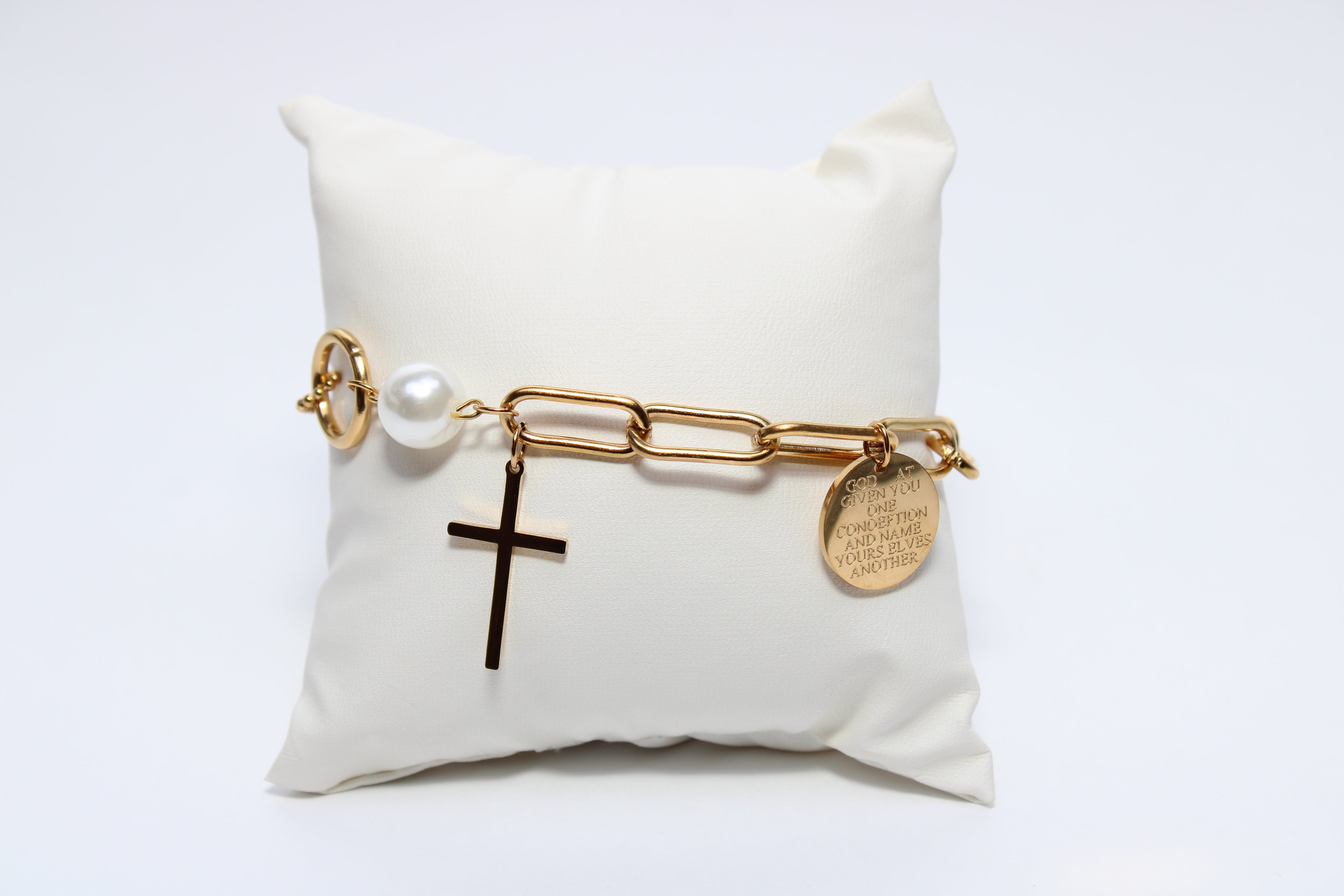 Regal Cascade | 18K Gold-Filled Faith Charm Bracelet with Pearl & Cross | Stainless Steel