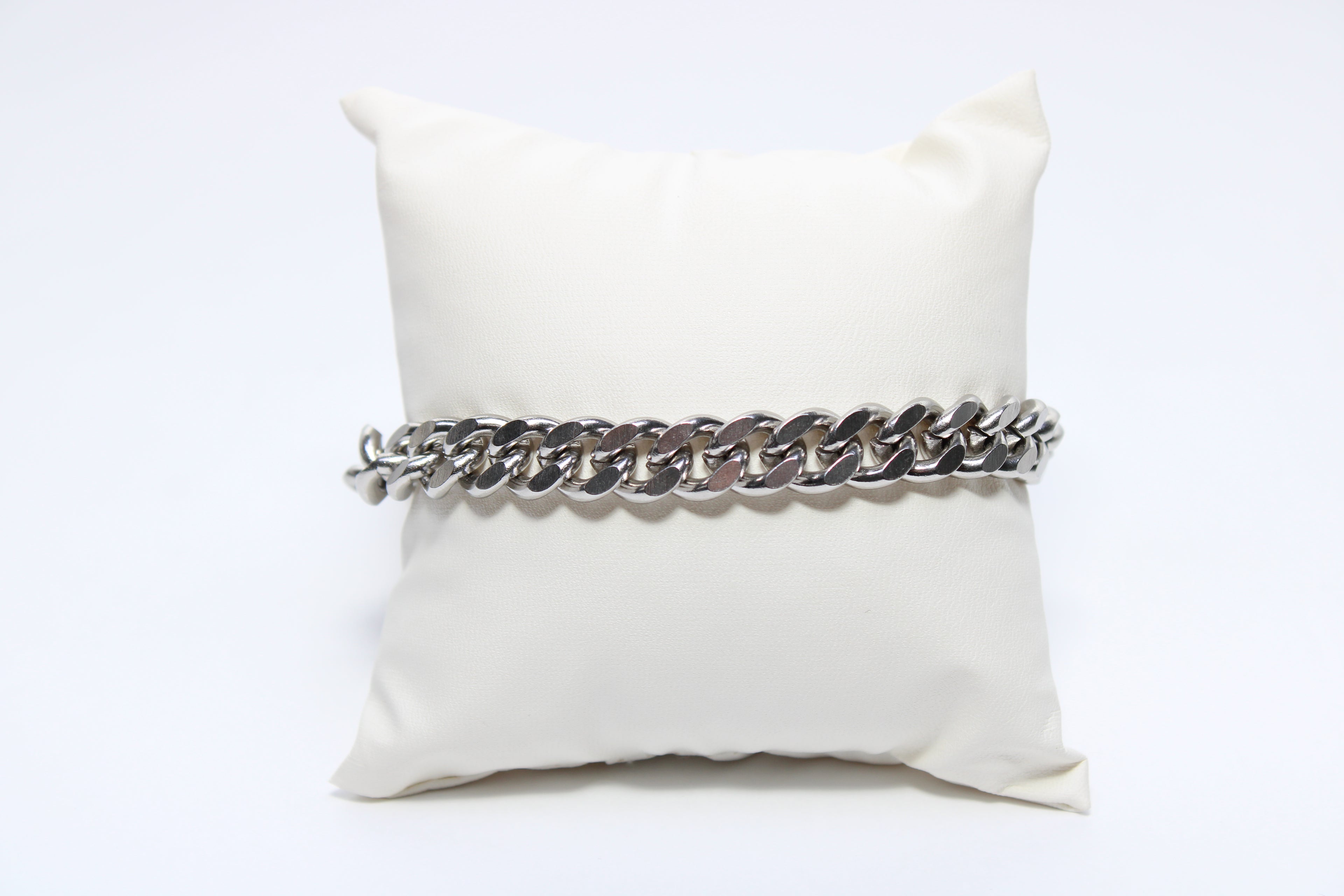 Radiant Orbit | 18K Gold-Filled Cuban Chain Bracelet | Stainless Steel
