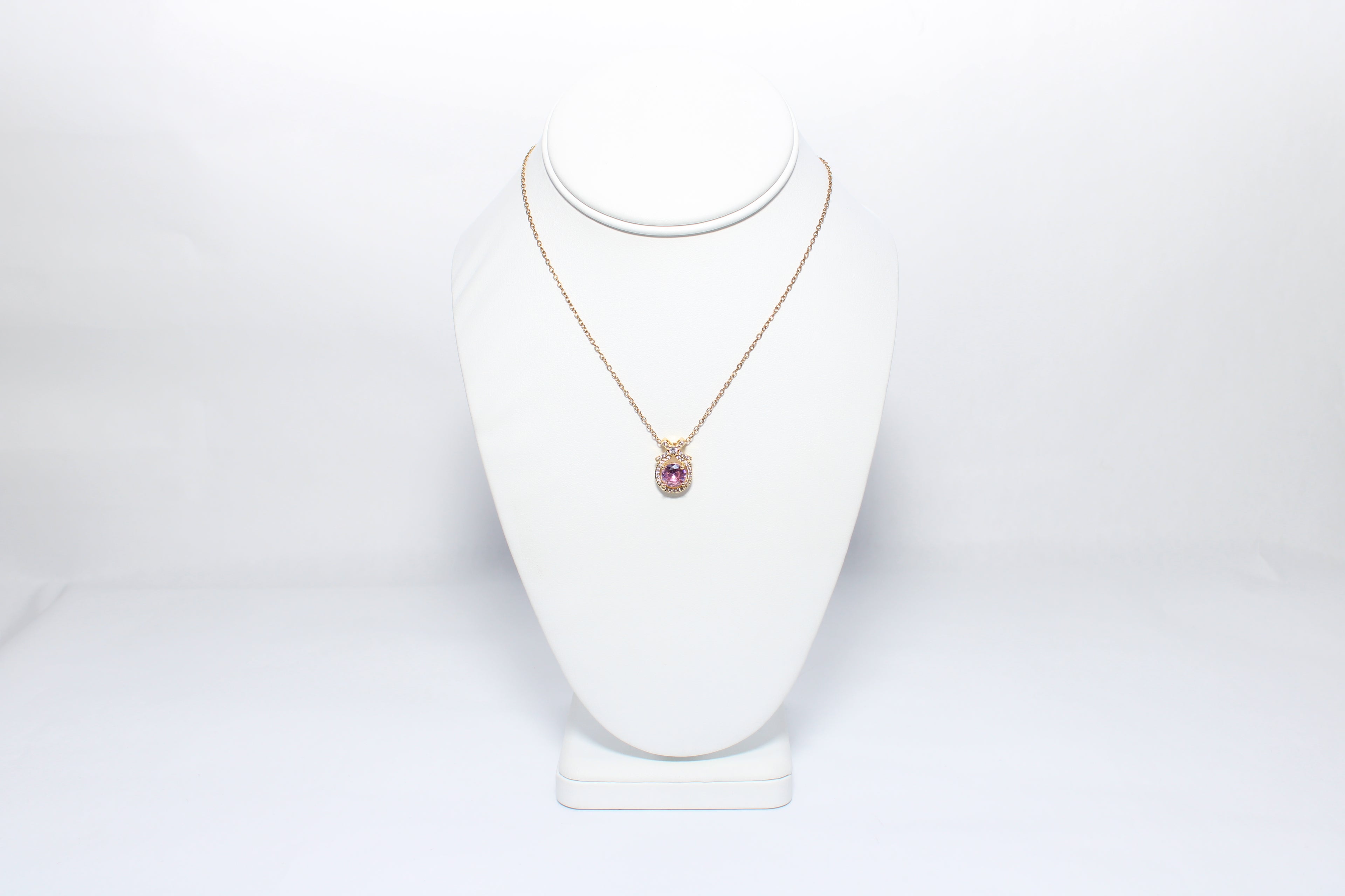 Eternal Radiance | 18K Gold-Filled Oval Pendant Necklace | Stainless Steel