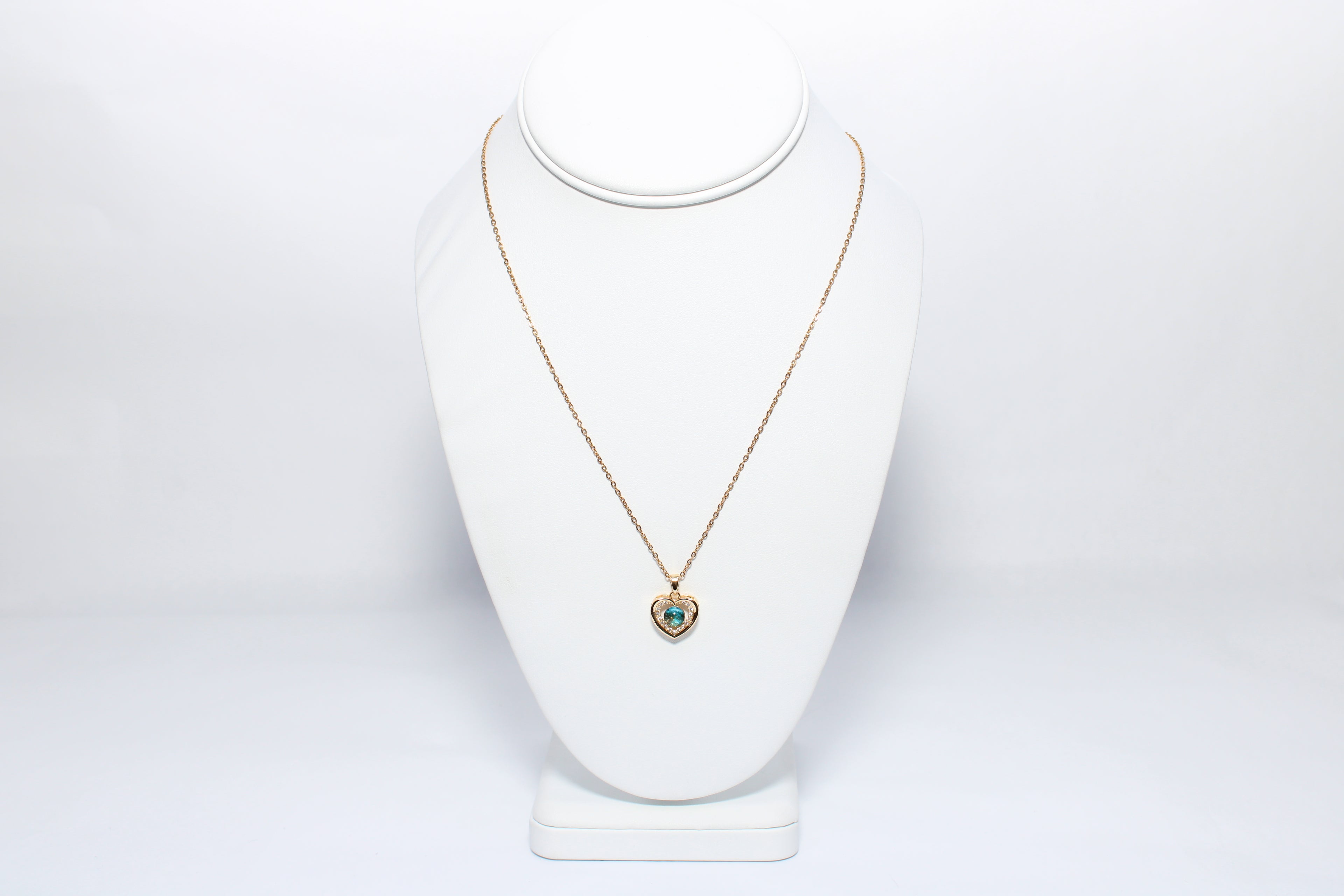 Luminous Whisper | 18K Gold-Filled Heart Pendant | Stainless Steel