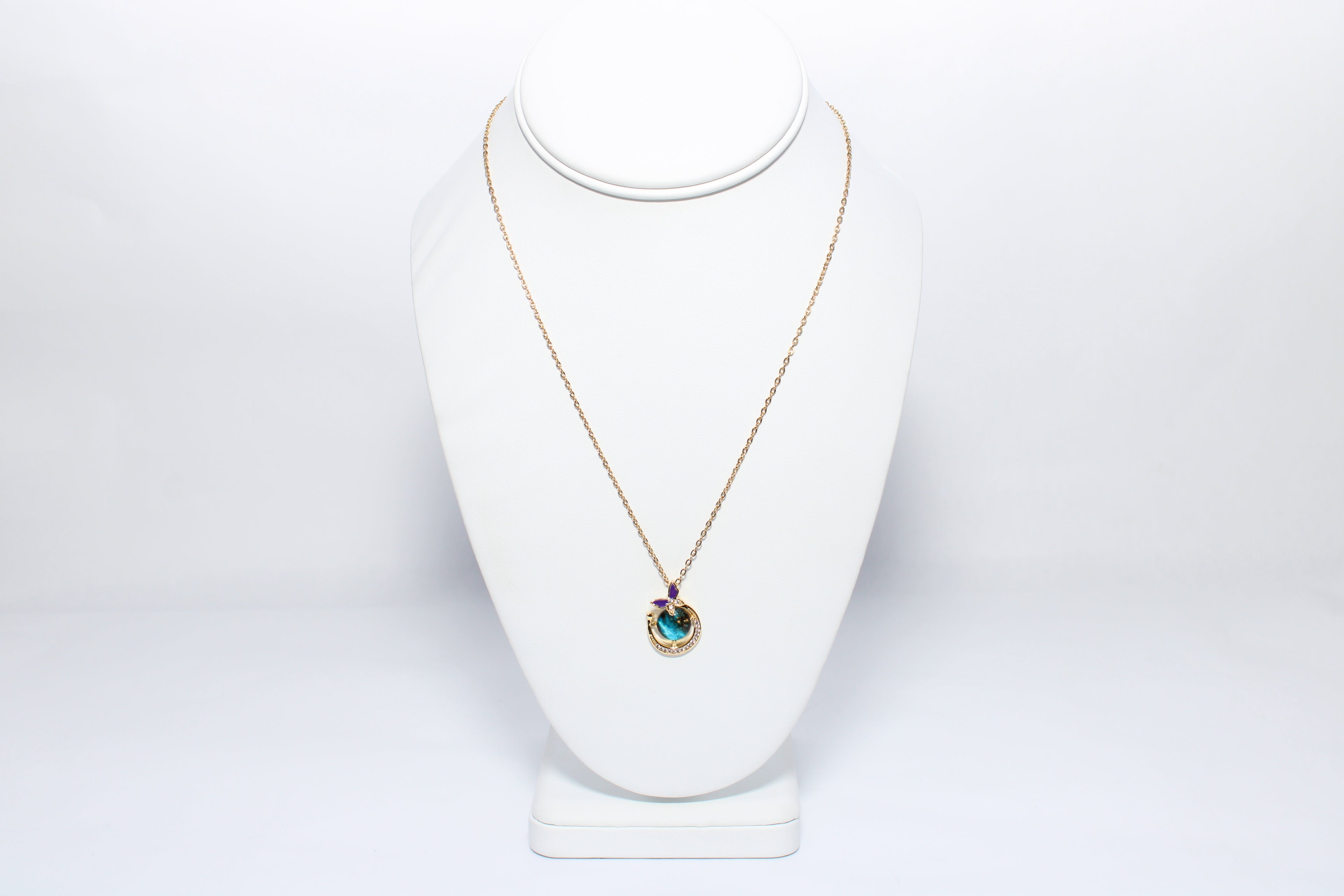 Heavenly Glow | 18K Gold-Filled Crystal Halo Necklace | Stainless Steel