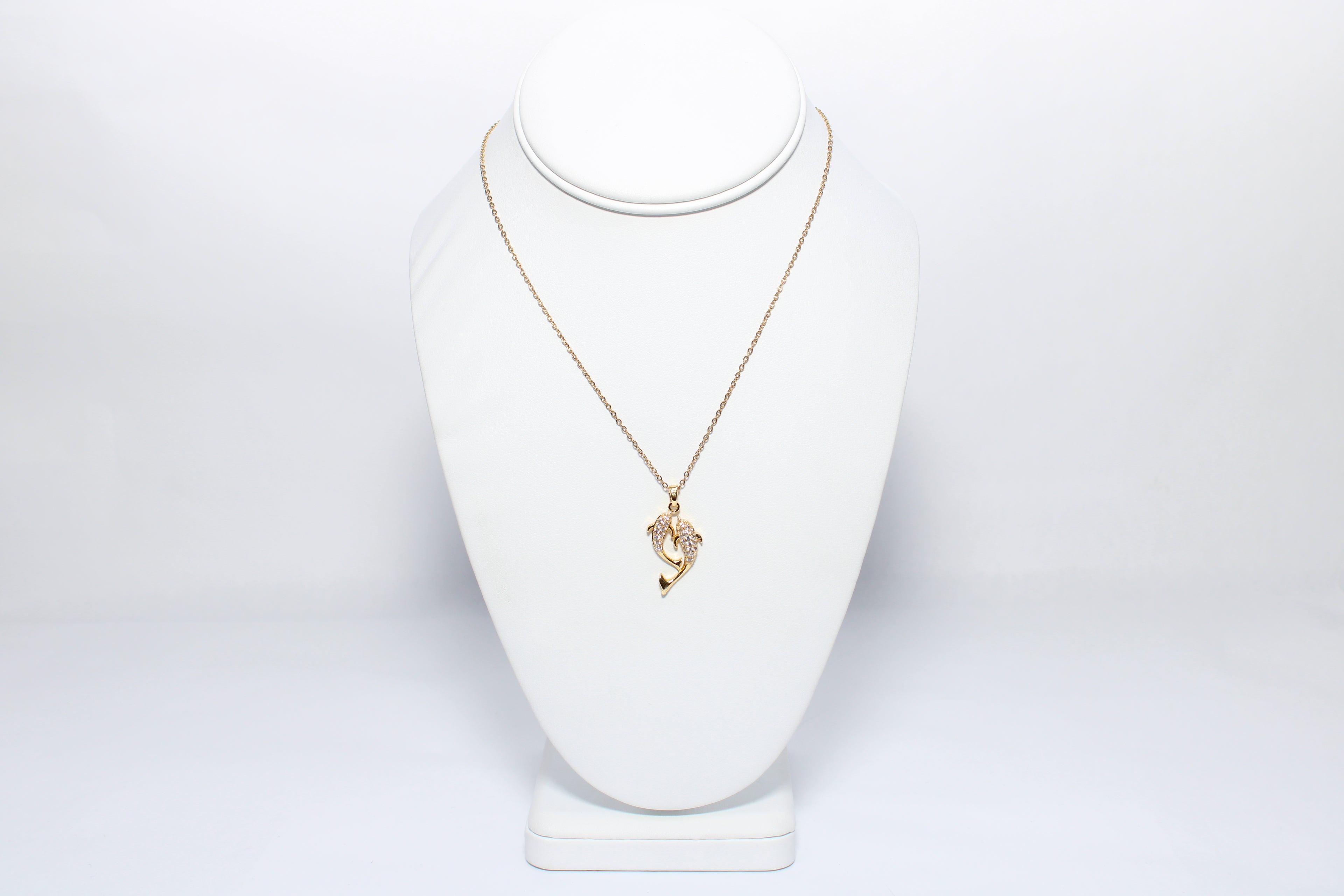 Eternal Blossom | 18K Gold-Filled Leaf Pendant Necklace | Stainless Steel