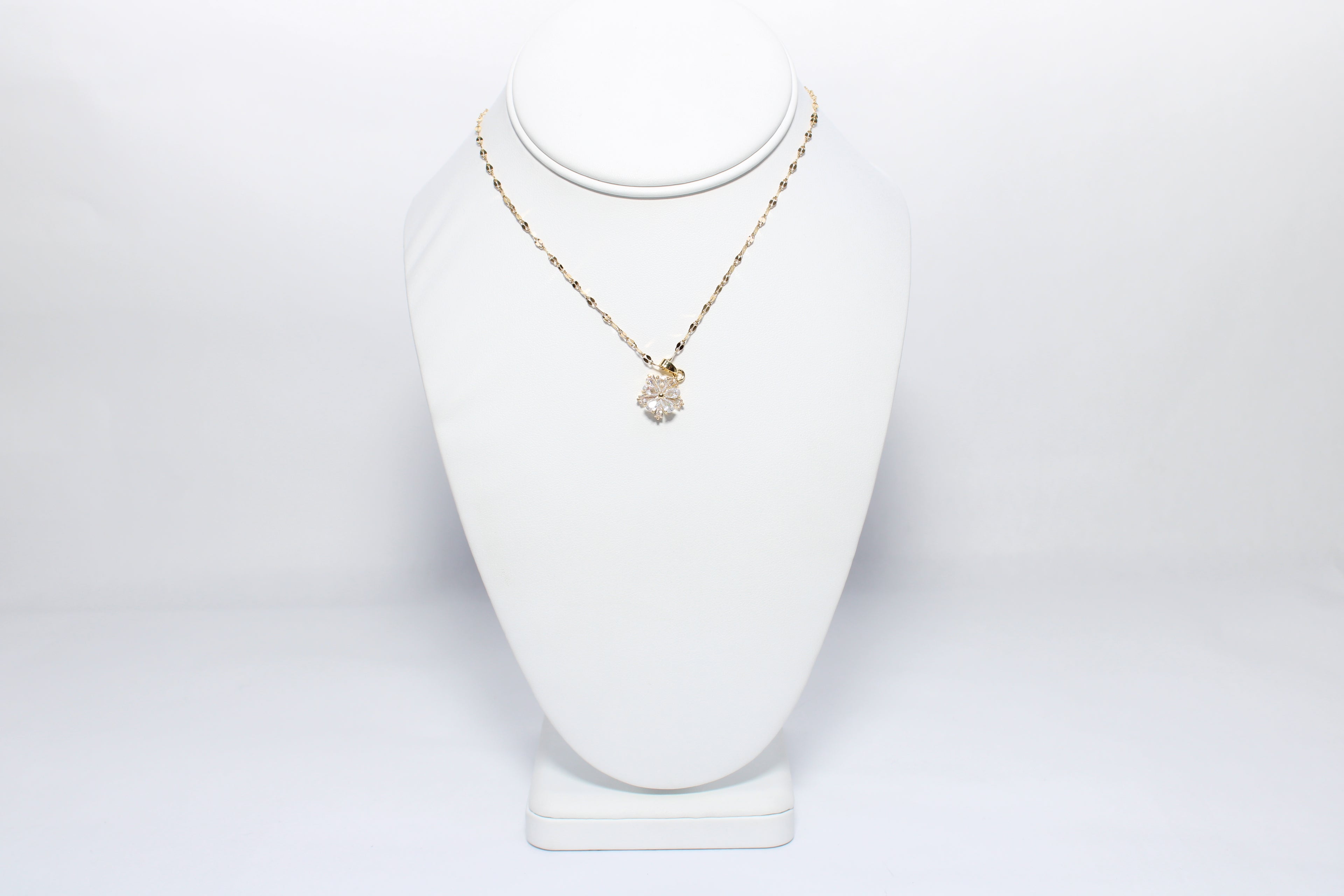 Seraphic Light | 18K Gold-Filled Crystal Cluster Necklace | Stainless Steel