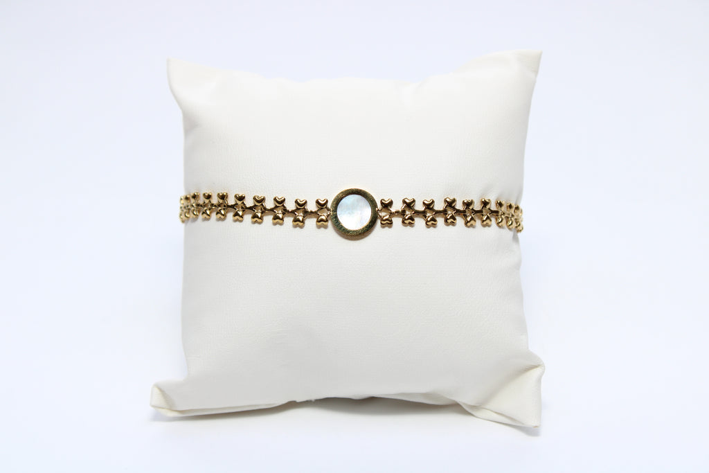 Halo Whisper | 18K Gold-Filled Vintage Chain Bracelet with Moonstone Center | Stainless Steel