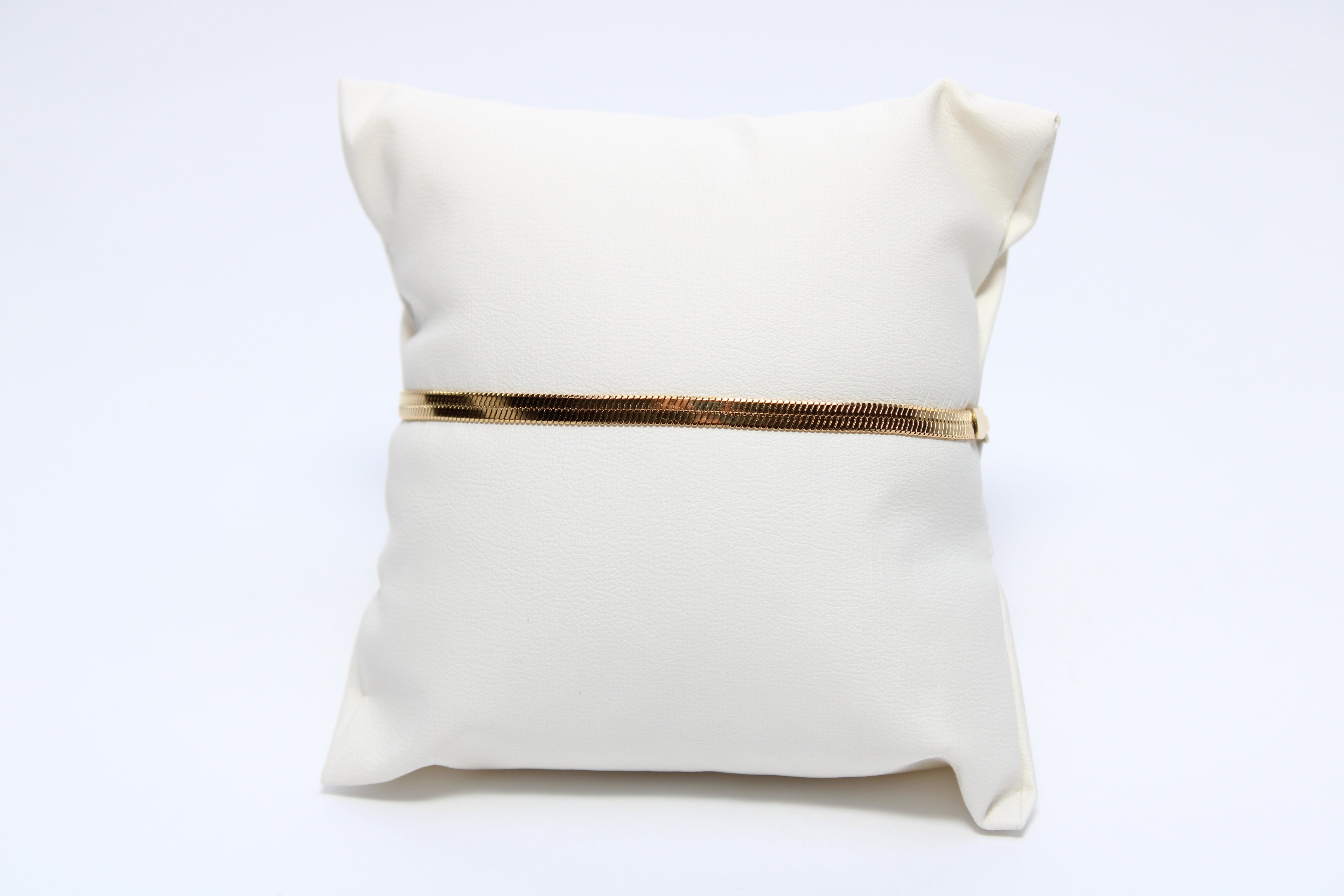 Iridescent Touch | 18K Gold-Filled Herringbone Bracelet | Stainless Steel